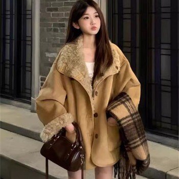 2025 겨울 새로운 양면 착용 양털 여성 코트 중간 길이 피모 하나 오토바이 서비스 두꺼운 보온 코트