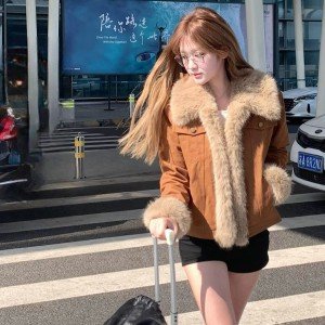 디자인 아름다움 라드. 레트로 브라운 모피 여성 코트 2025 가을 겨울 쇼트 스타일 모방 데님 면 의류