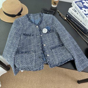 라운드 넥 고급 센스 작은 스타일