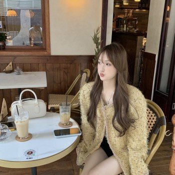 풍부한 골드 롱 코트 샤넬 스타일 재킷