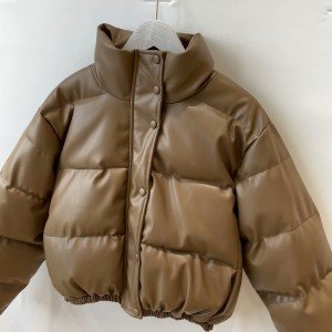 2025 년 유럽 스타일 스탠드 칼라 PU 가죽 루즈핏 플러스 면 가죽 자켓