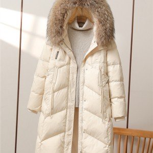 화이트 거위털 다운 재킷 여자 중간 롱 코트 2025 겨울 새로운 모피 칼라 두꺼운 한국 스타일 후드 재킷 트렌디
