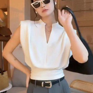 민소매 V넥 조끼 허리 숏스타일 티셔츠