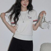 T.B스타일 자수 프린팅 라운드넥 반팔 니트 스웨터  프리사이즈